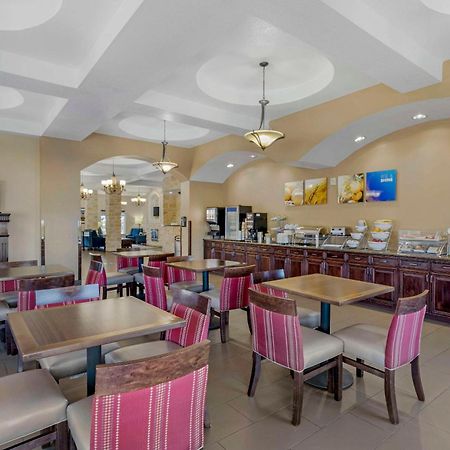 Comfort Suites Бенбрук Екстер'єр фото