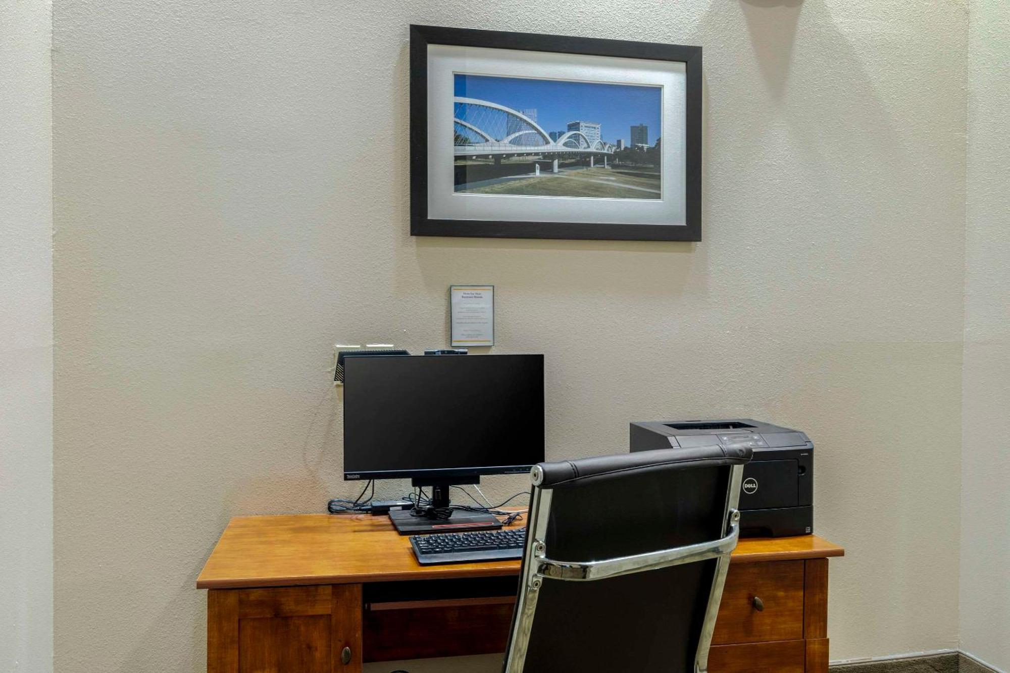 Comfort Suites Бенбрук Екстер'єр фото