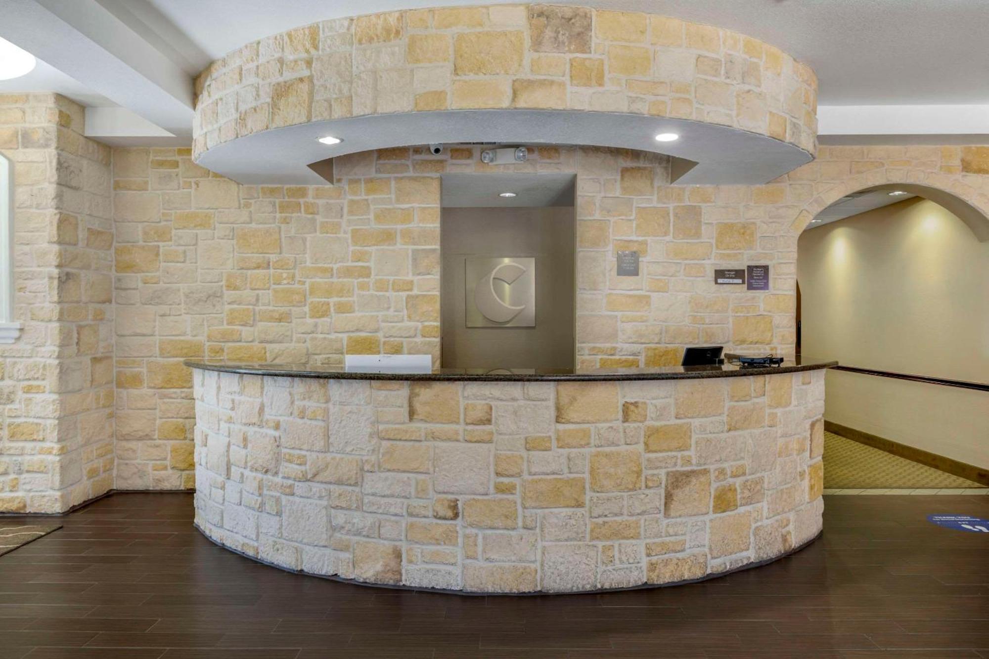 Comfort Suites Бенбрук Екстер'єр фото